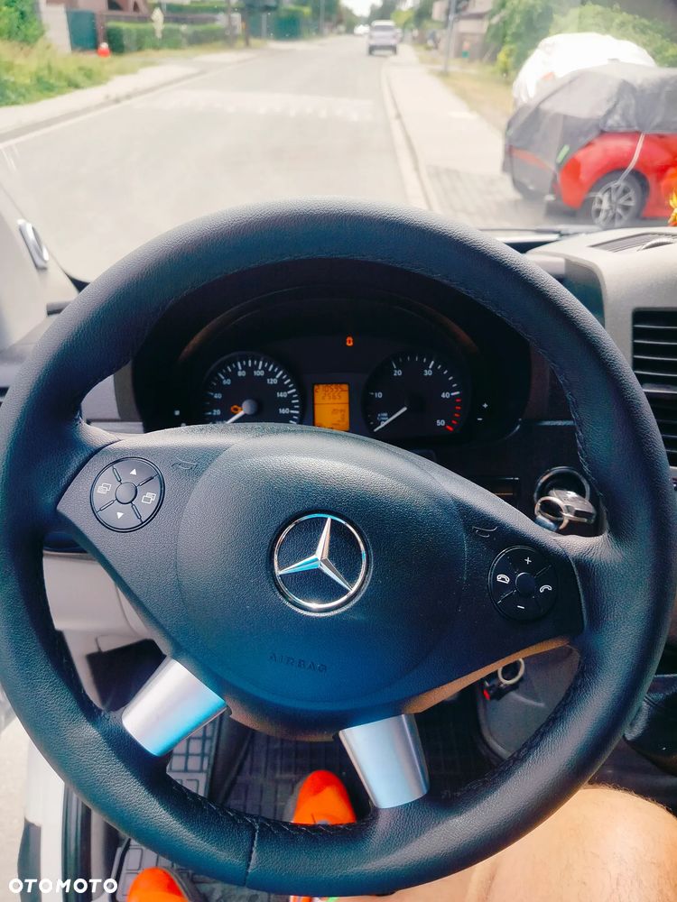 Mercedes-Benz Sprinter - 5