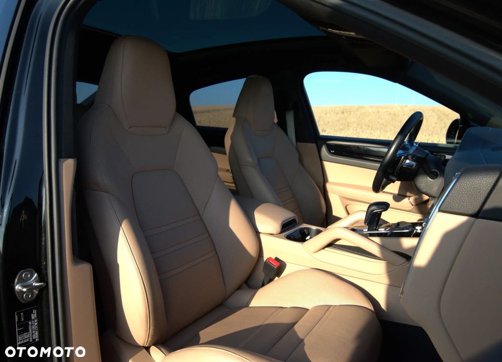 Porsche Cayenne Platinum Edition - 28