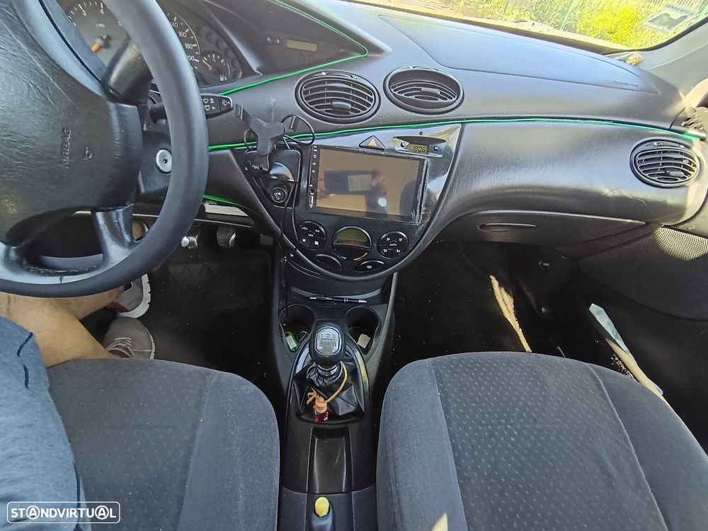 Ford Focus SW TDCi Ghia X - 6