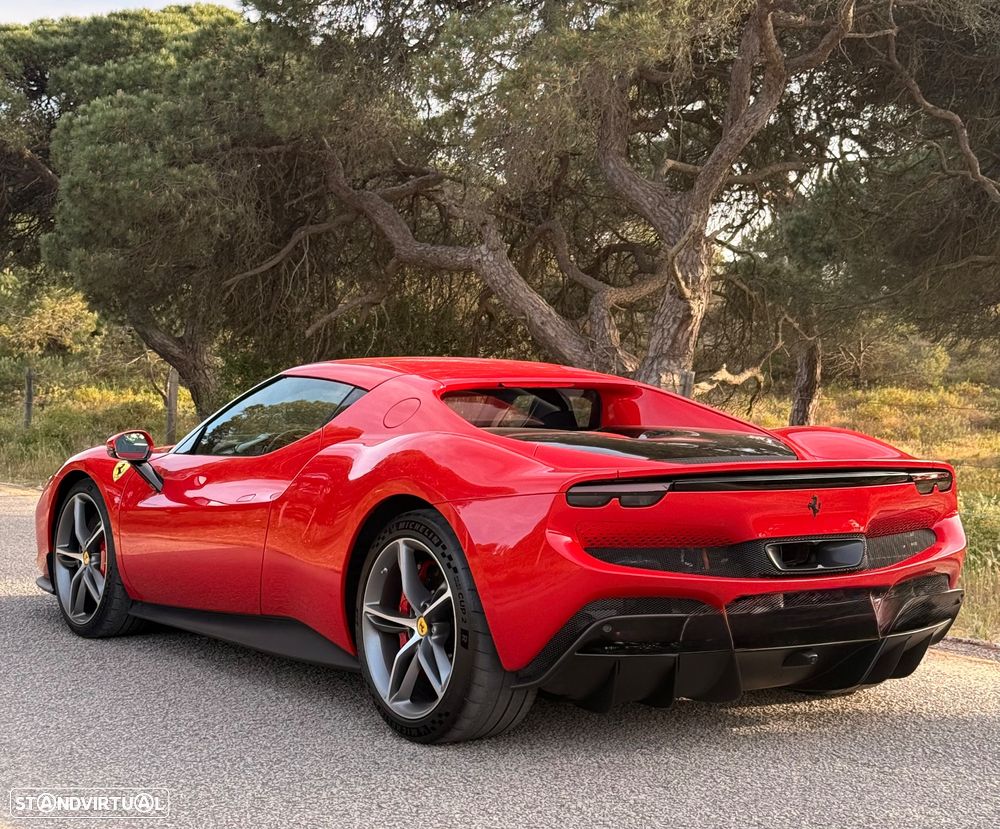 Ferrari 296 GTB 3.0 Twin-Turbo V6 - 6