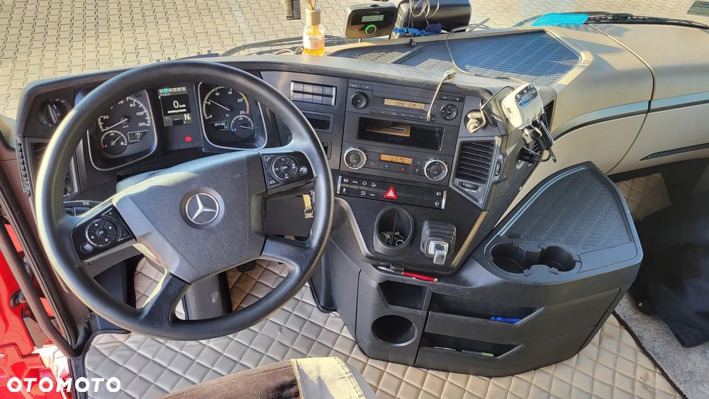 Mercedes-Benz ACTROS - 9