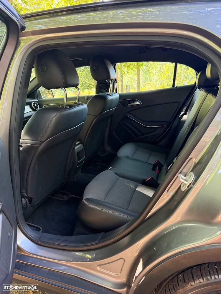 Mercedes-Benz GLA 180 (CDI) d 7G-DCT Urban - 28