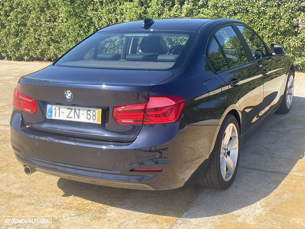 BMW 318 d Touring xDrive Advantage - 16