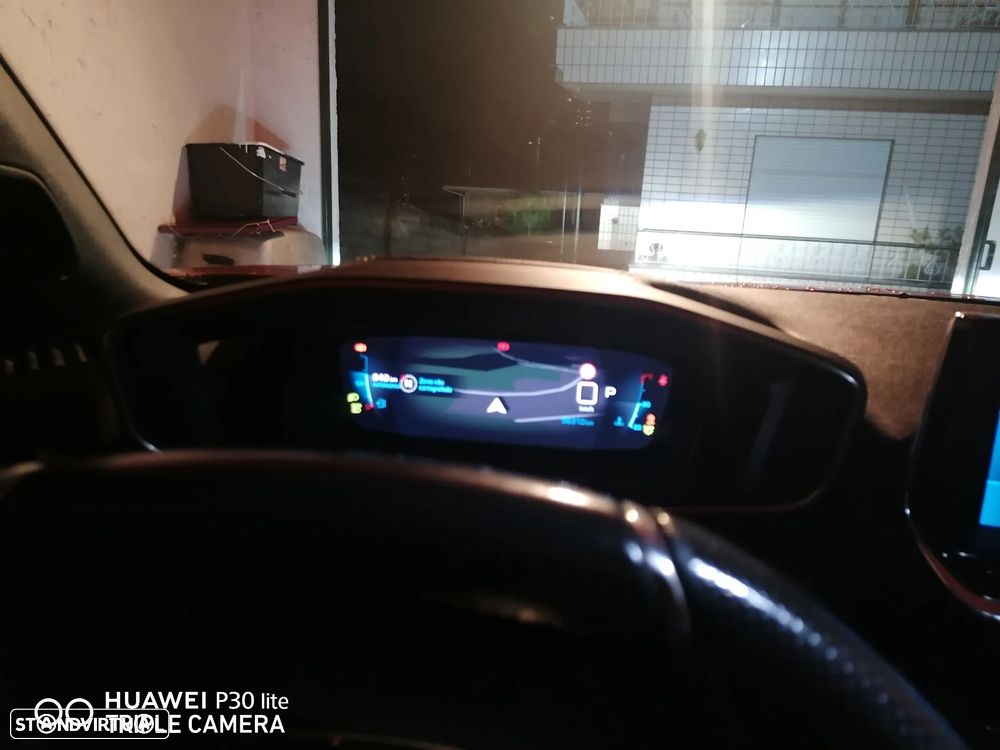 Peugeot 2008 1.5 BlueHDi GT EAT8 - 12