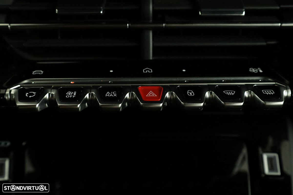 Peugeot 2008 1.2 PureTech Allure - 13