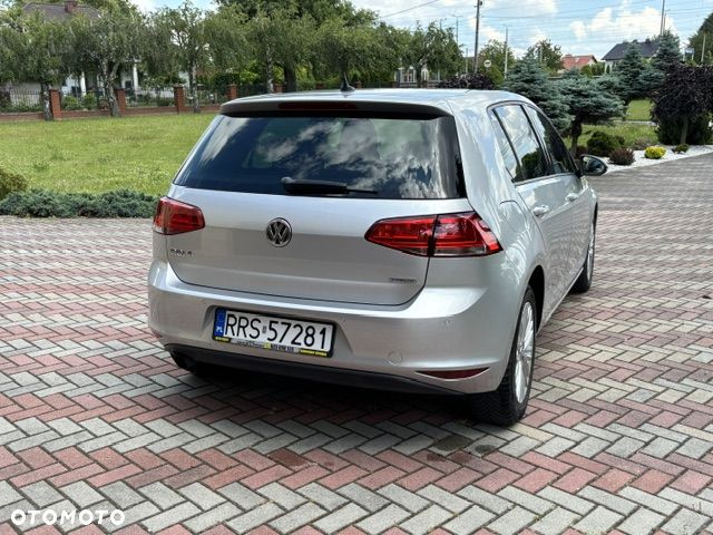 Volkswagen Golf - 8