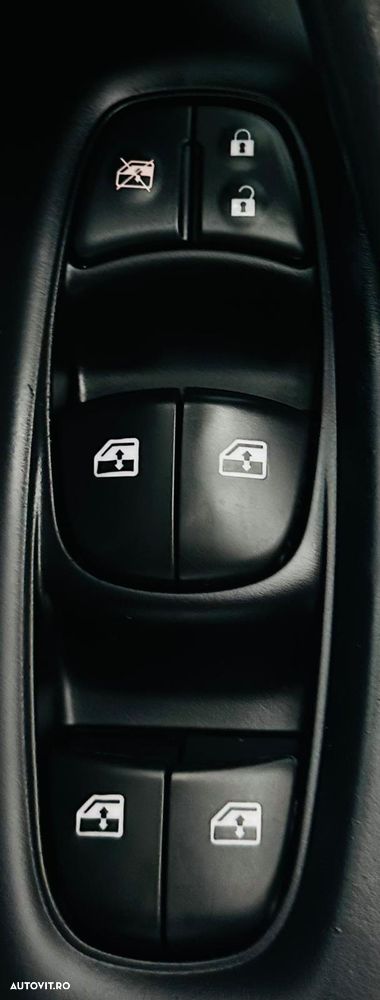 Nissan Qashqai 1.2 DIG-T Xtronic ACENTA - 11