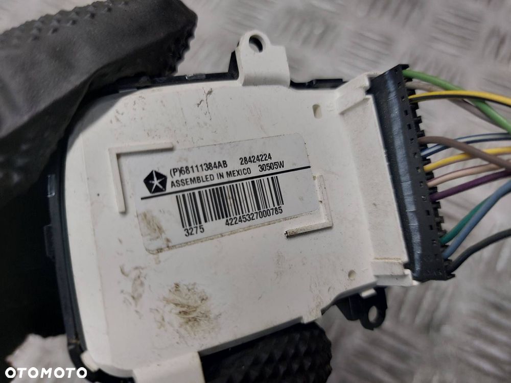 PRZEŁĄCZNIK KIEROWNICY TEMPOMAT MULTIFUNKCJA RAM 1500 13- 68111384AB - 3