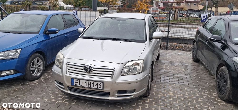 Toyota Avensis 1.8 VVT-i Automatik Sol - 2