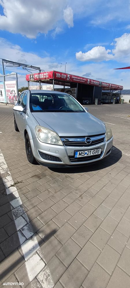 Opel Astra 1.6 Enjoy - 1