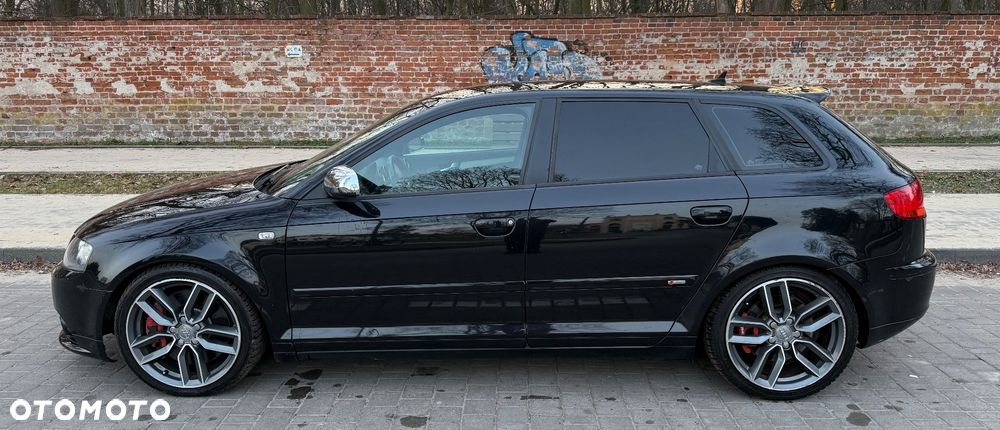 Audi A3 Sportback 3.2 quattro S tronic S line Sportpaket plus - 4