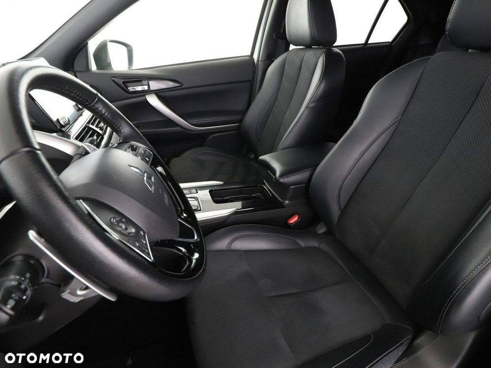 Mitsubishi Eclipse Cross - 13