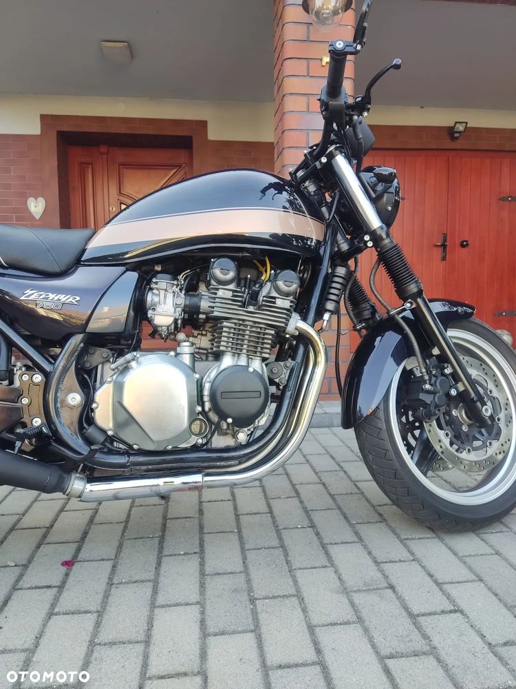 Kawasaki Zephyr - 10