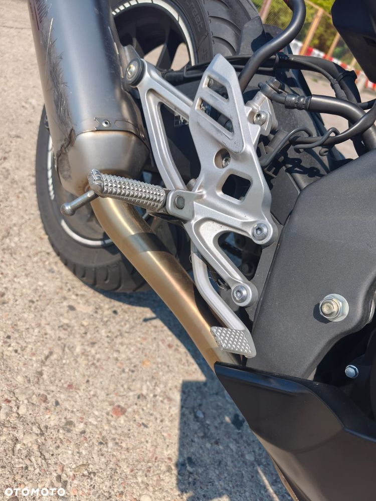 Yamaha R125 - 12