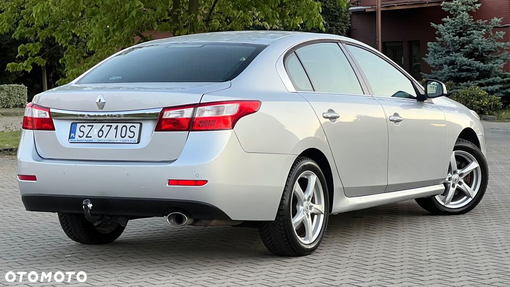 Renault Latitude 2.0 dCi Initiale - 11