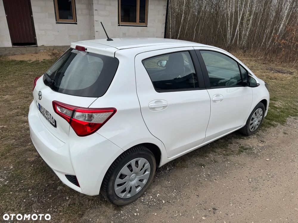 Toyota Yaris 1.0 Active EU6 - 4