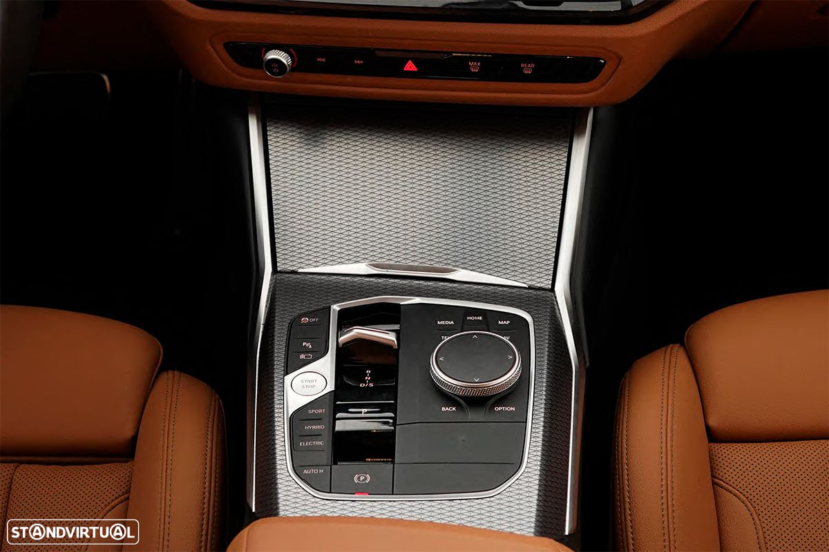 BMW 330 e Touring Pack Desportivo M Auto - 15