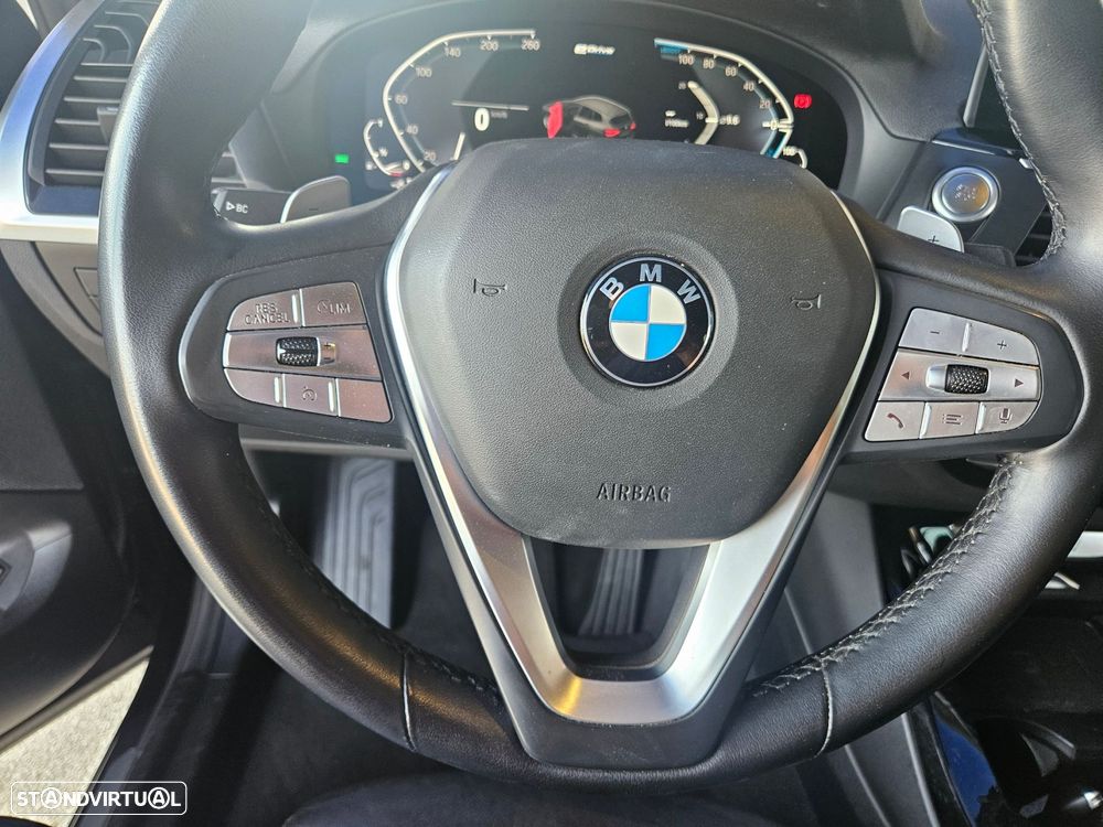 BMW X3 30 e xDrive xLine - 37