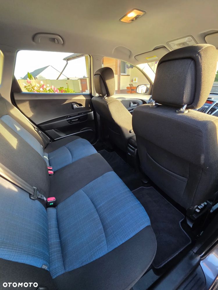 Kia Ceed - 8