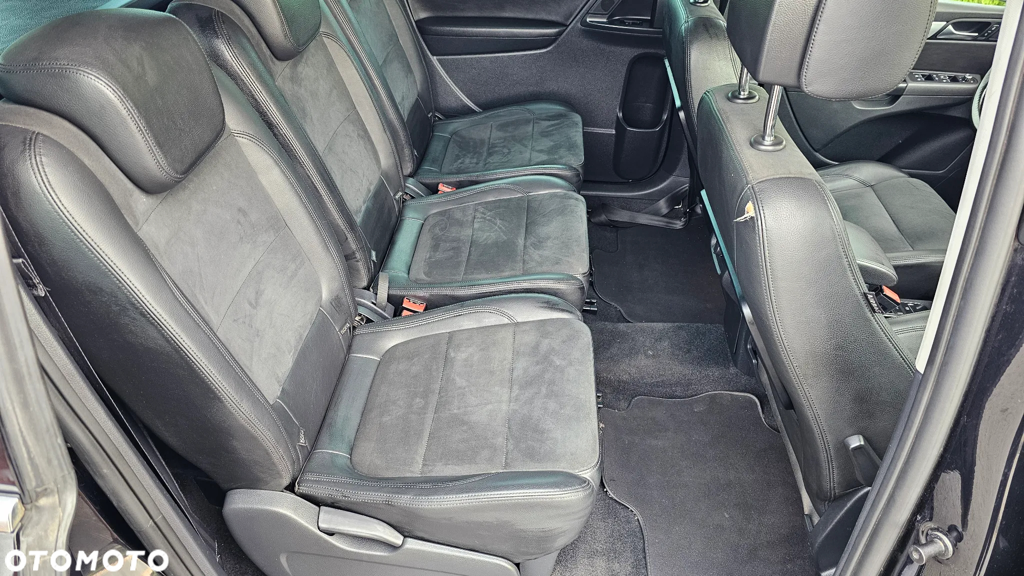 Volkswagen Sharan 2.0 TDI Comfortline DSG - 17