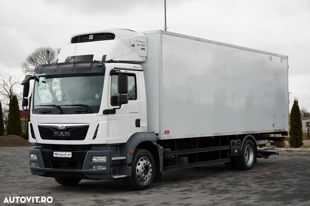 MAN TGM 12.290 / 4x2 / CAROSERIE REFRIGERATĂ 7.8 M / UNITATE THERMO KING T-1200 R / platformă ridicătoare spate / MULTIMEMBRU / DHOLLANDIA - 2