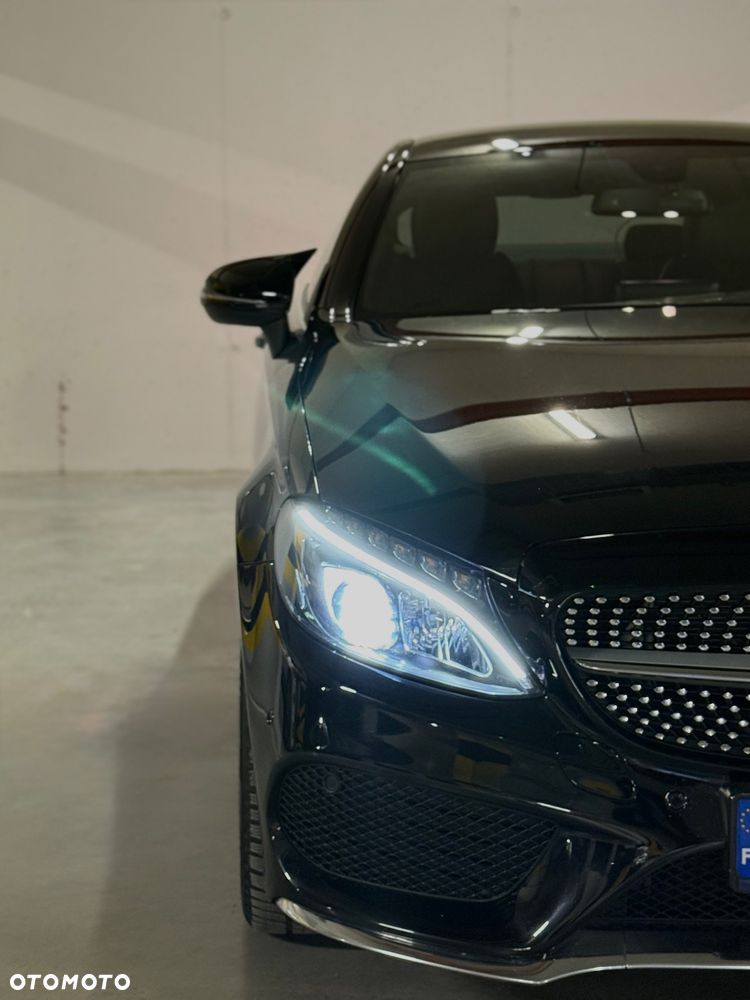 Mercedes-Benz Klasa C 200 4Matic 9G-TRONIC AMG Line - 3