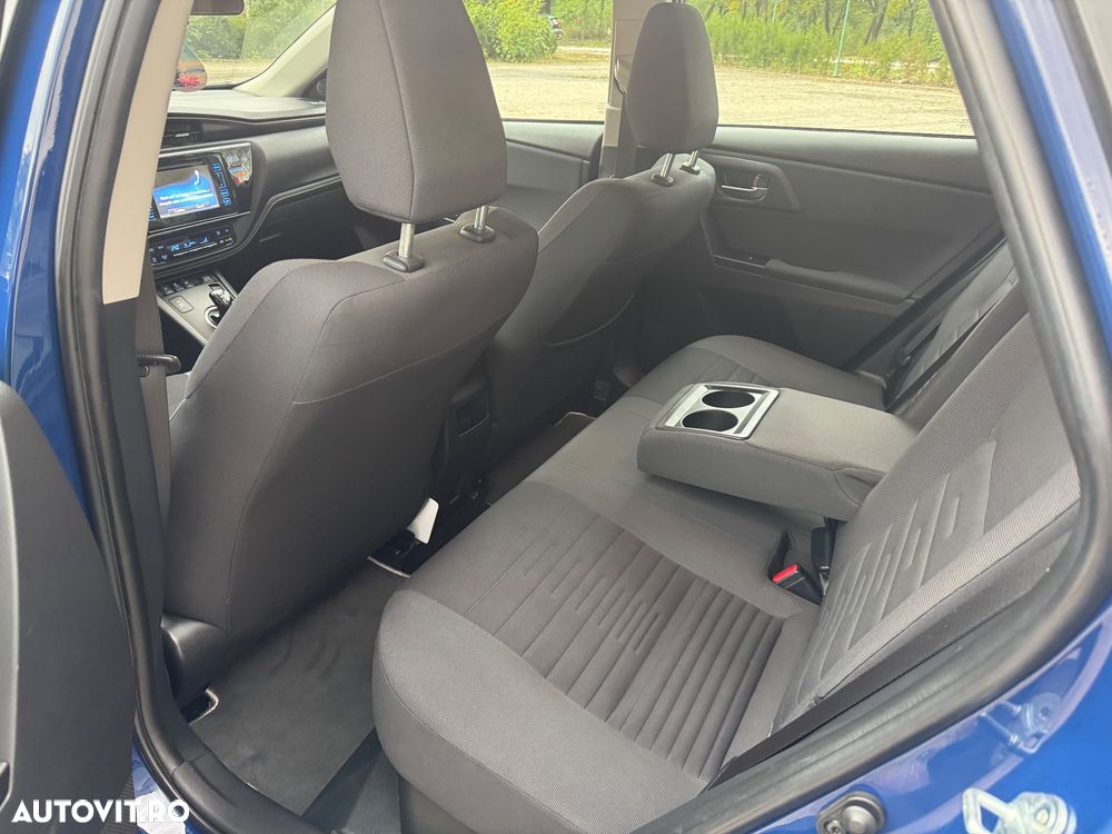 Toyota Auris 1.8 L VVT-i Sol+ - 7