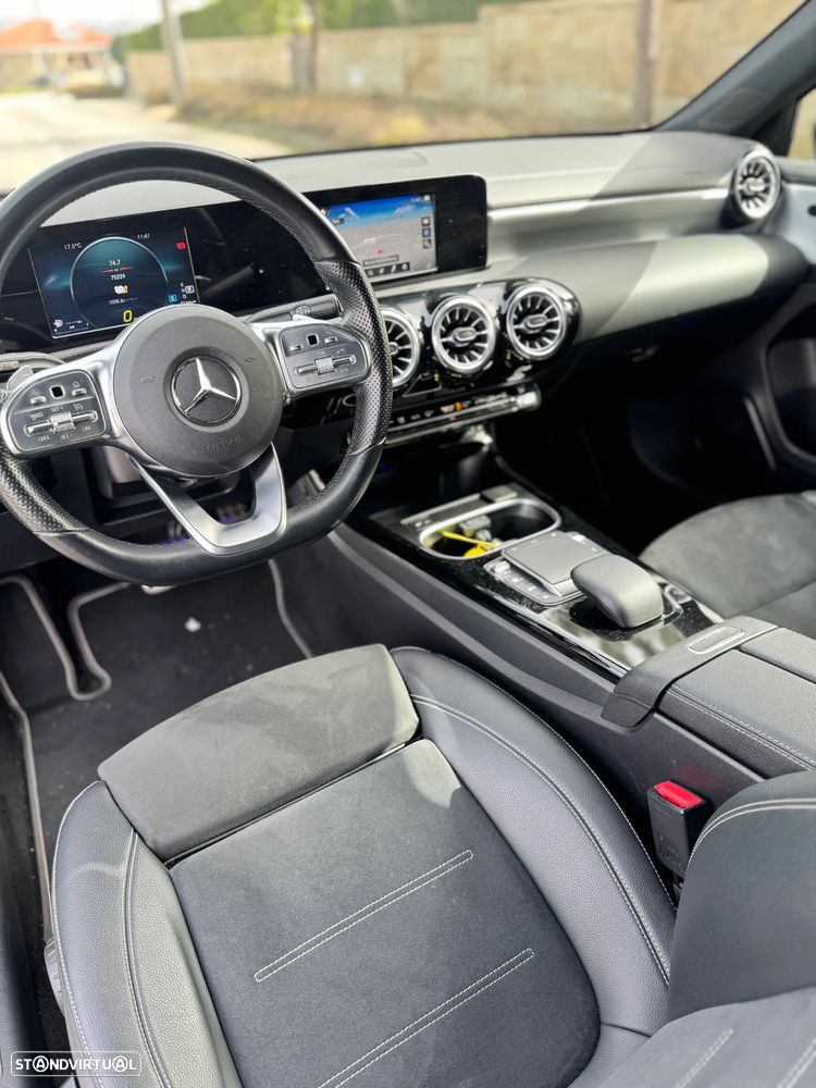 Mercedes-Benz A 250 e AMG Line - 22