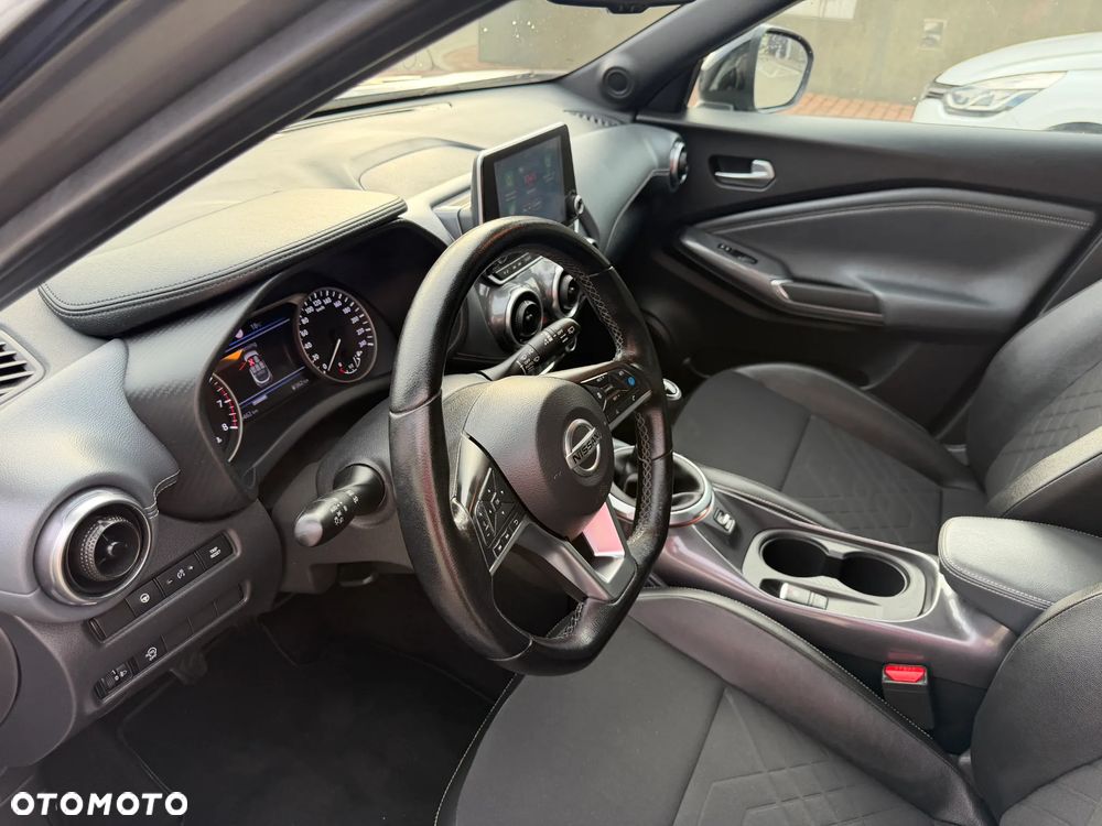 Nissan Juke 1.0 DIG-T N-Connecta - 17