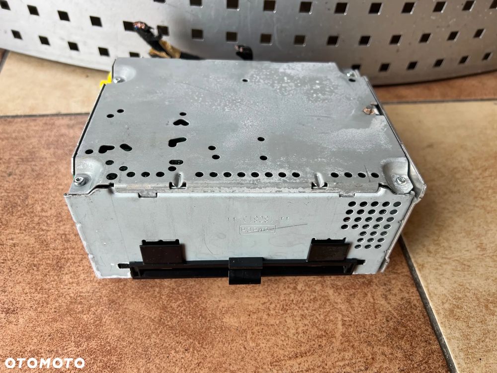 RADIO NAWIGACJA WYŚWIETLACZ EKRAN MODUŁ FORD COURIER LIFT JT76-18C815-HD  JT76-18B955-GA GU5T-14G371-AGB CENA ZA ZESTAW - 6