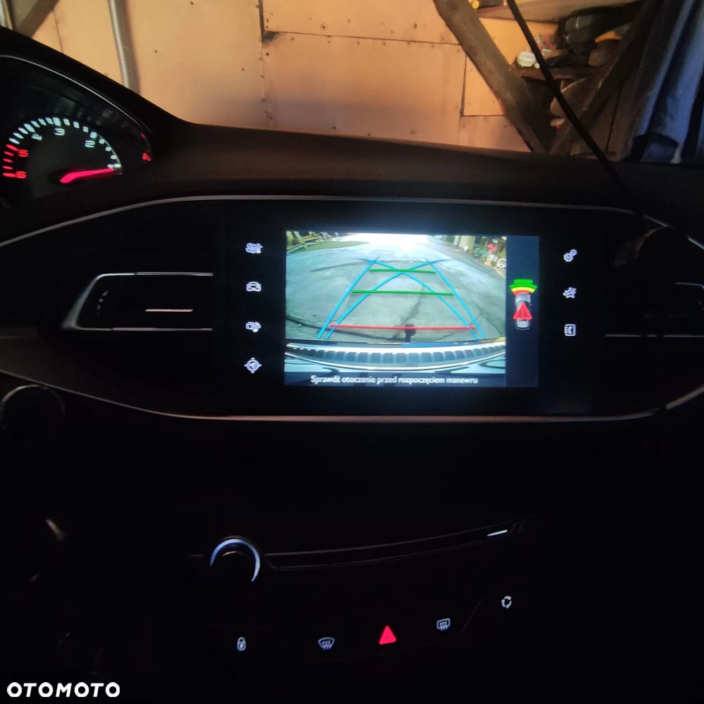 Peugeot 308 BlueHDi 120 Stop & Start Allure - 9