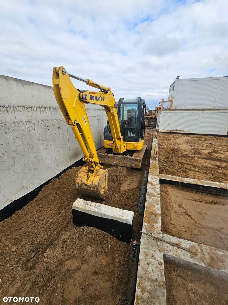 Komatsu PC 55 - 3