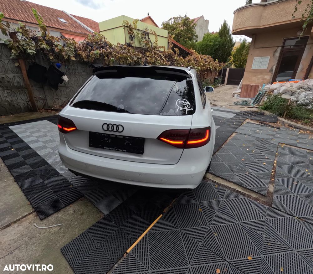 Audi A4 2.0 TDI DPF multitronic Attraction - 4
