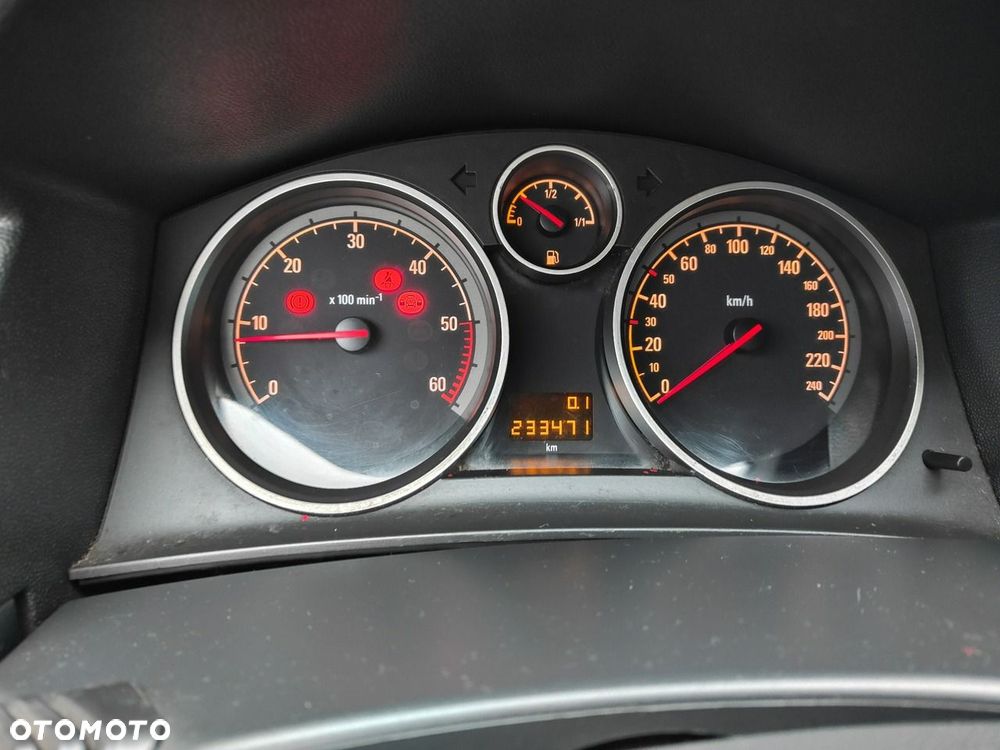 Opel Astra - 14