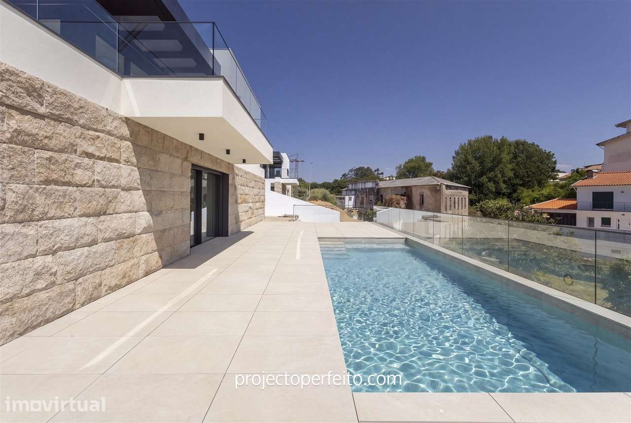 Moradia Isolada T3+1 Venda em São Félix da Marinha,Vila Nova de Gaia - Grande imagem: 4/50