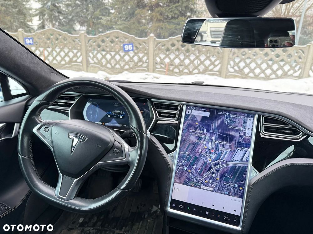 Tesla Model S Long Range Plus - 13