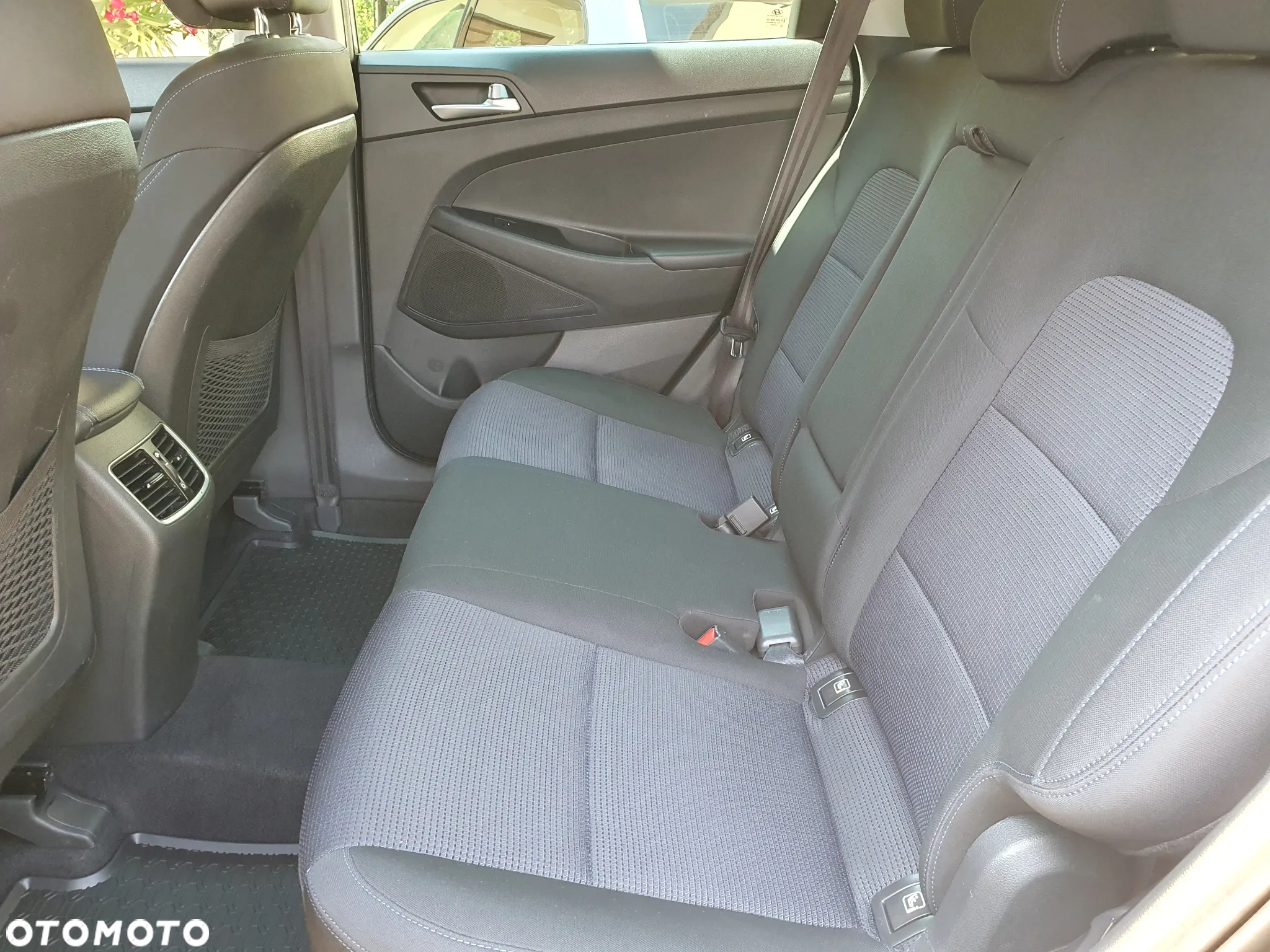 Hyundai Tucson 1.7 CRDI BlueDrive Comfort 2WD - 17