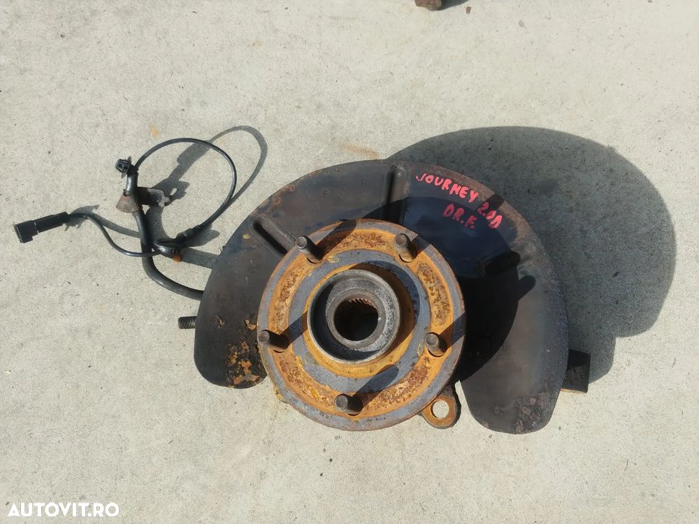 fuzeta dreapta fata  2.0 d dodge journey - 2