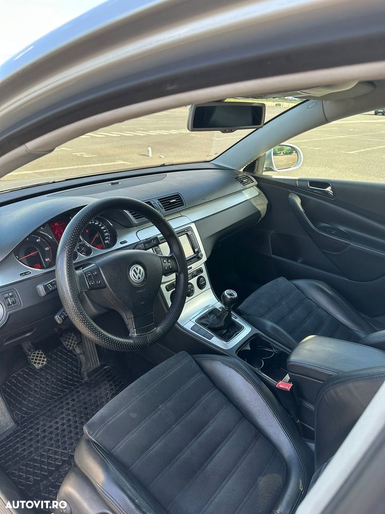 Volkswagen Passat Variant 2.0 TDI Highline DPF - 4