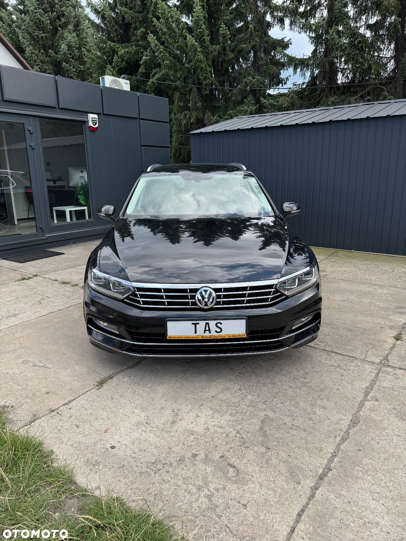 Volkswagen Passat - 2