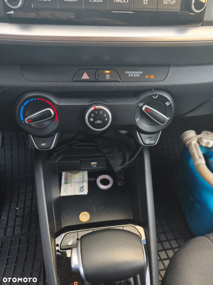 Kia Stonic 1.0 T-GDI M DCT - 10