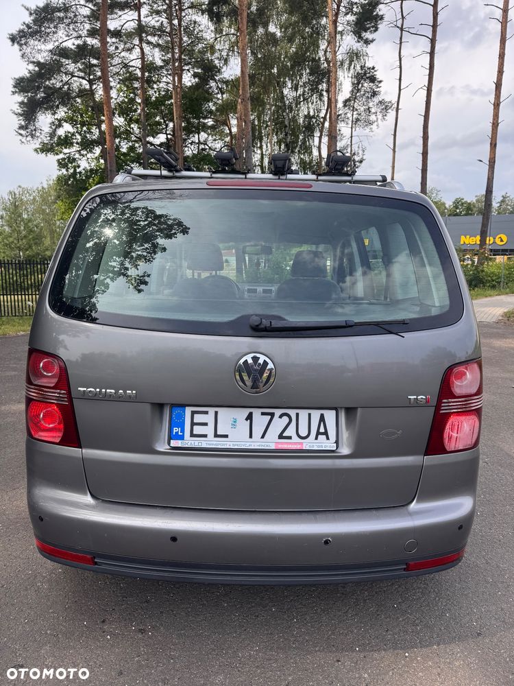 Volkswagen Touran 1.4 TSI Highline DSG - 5