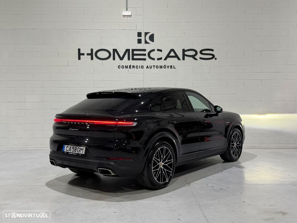 Porsche Cayenne Coupé E-Hybrid - 3
