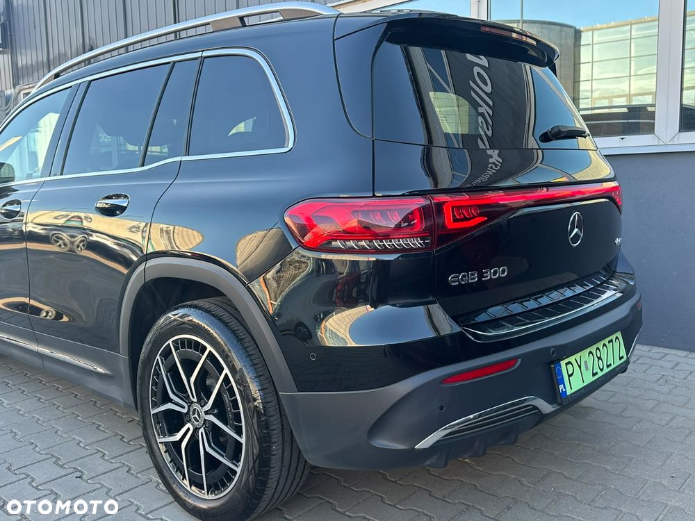 Mercedes-Benz EQB 300 66.5kWh 4-Matic AMG Line - 29