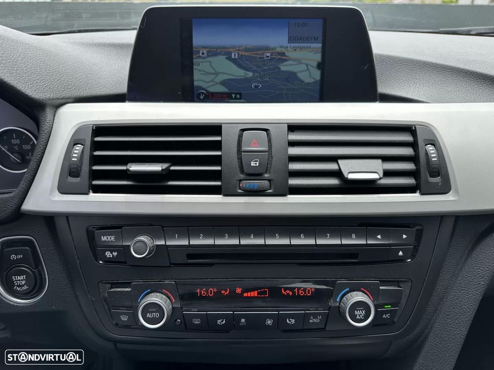 BMW 320 d EfficientDynamics Line Sport - 45