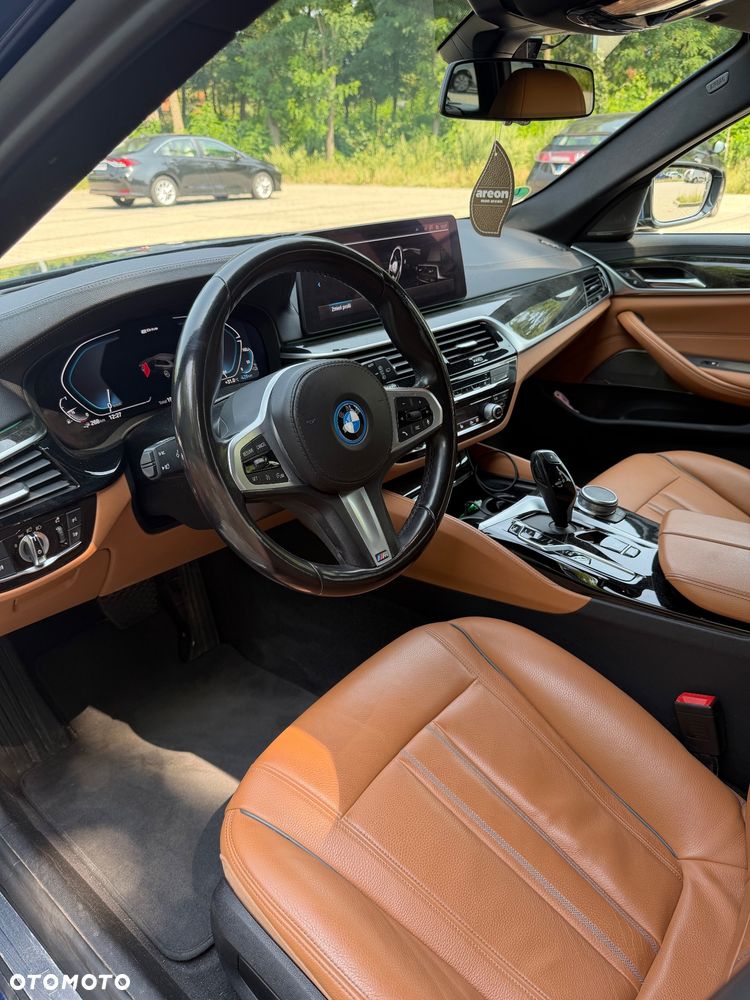 BMW Seria 5 530e Luxury Line - 9