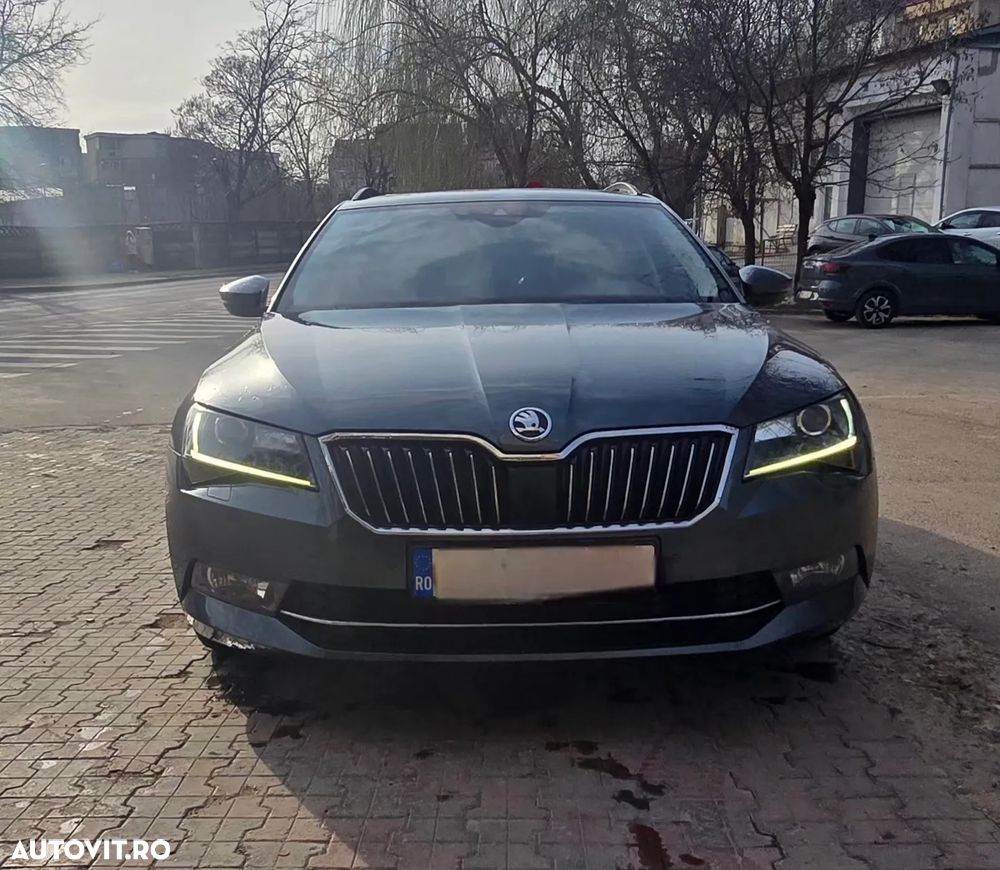 Skoda Superb 2018 photo 2