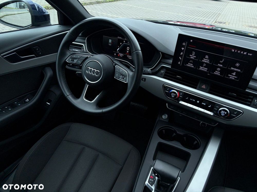 Audi A4 Limousine - 16