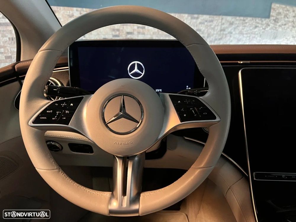 Mercedes-Benz EQE - 21