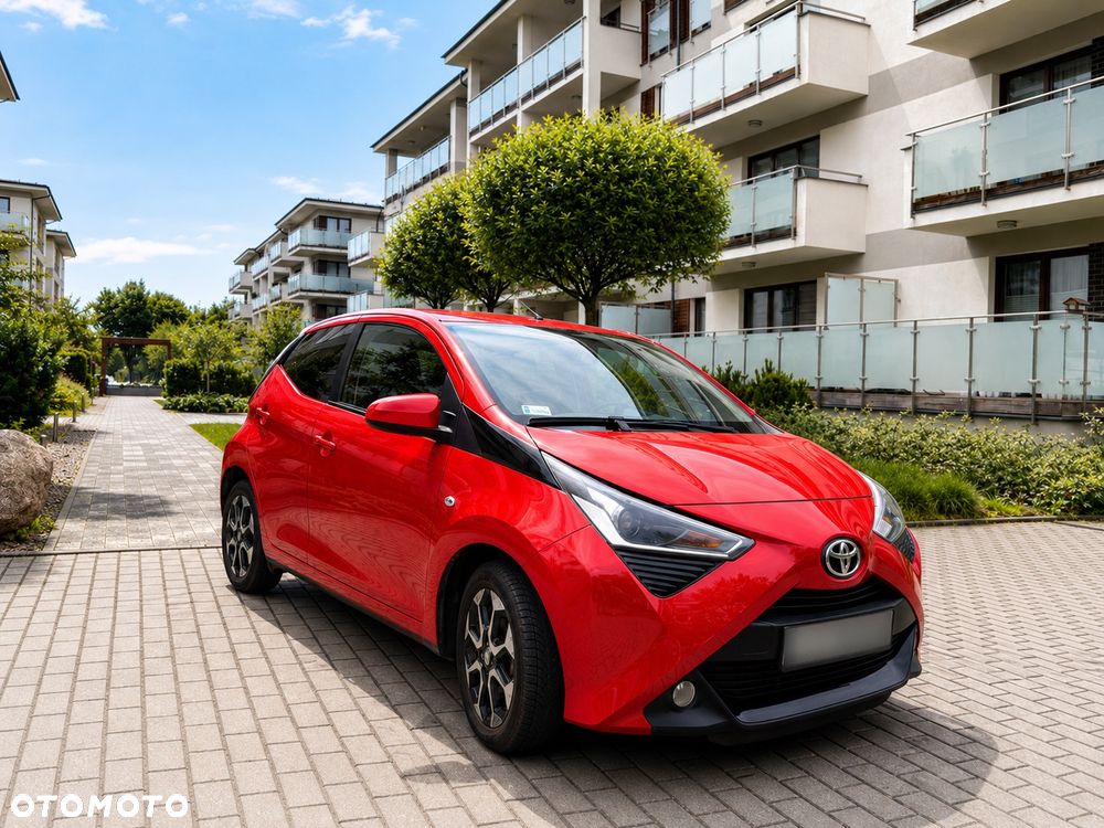 Toyota Aygo 1.0 VVT-i Color Edition - 1